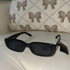 House of Harlow 1960 Black Sunglasses